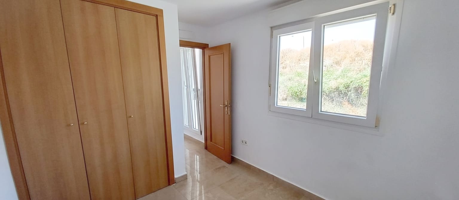 3 soverom Penthouse til salgs i Manilva med svømmebasseng - € 280 000 (Ref: 9524094)