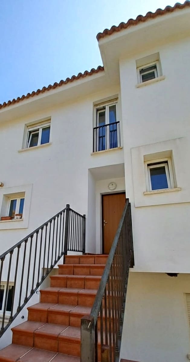 3 soverom Penthouse til salgs i Manilva med svømmebasseng - € 280 000 (Ref: 9524094)