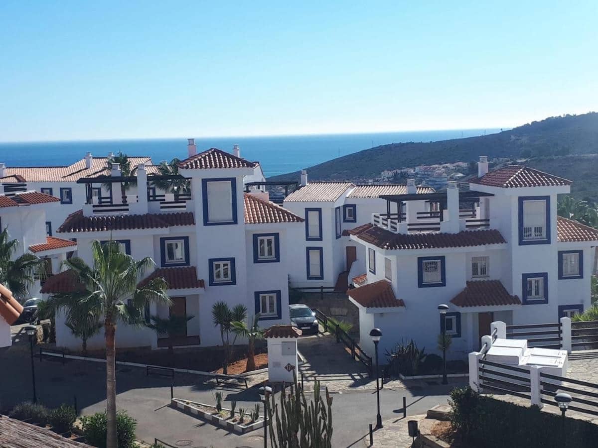 3 soverom Penthouse til salgs i Manilva med svømmebasseng - € 280 000 (Ref: 9524094)