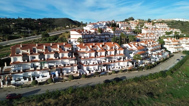 3 soverom Penthouse til salgs i Alcorrín, Manilva med svømmebasseng - € 280 000 (Ref: 9524094)