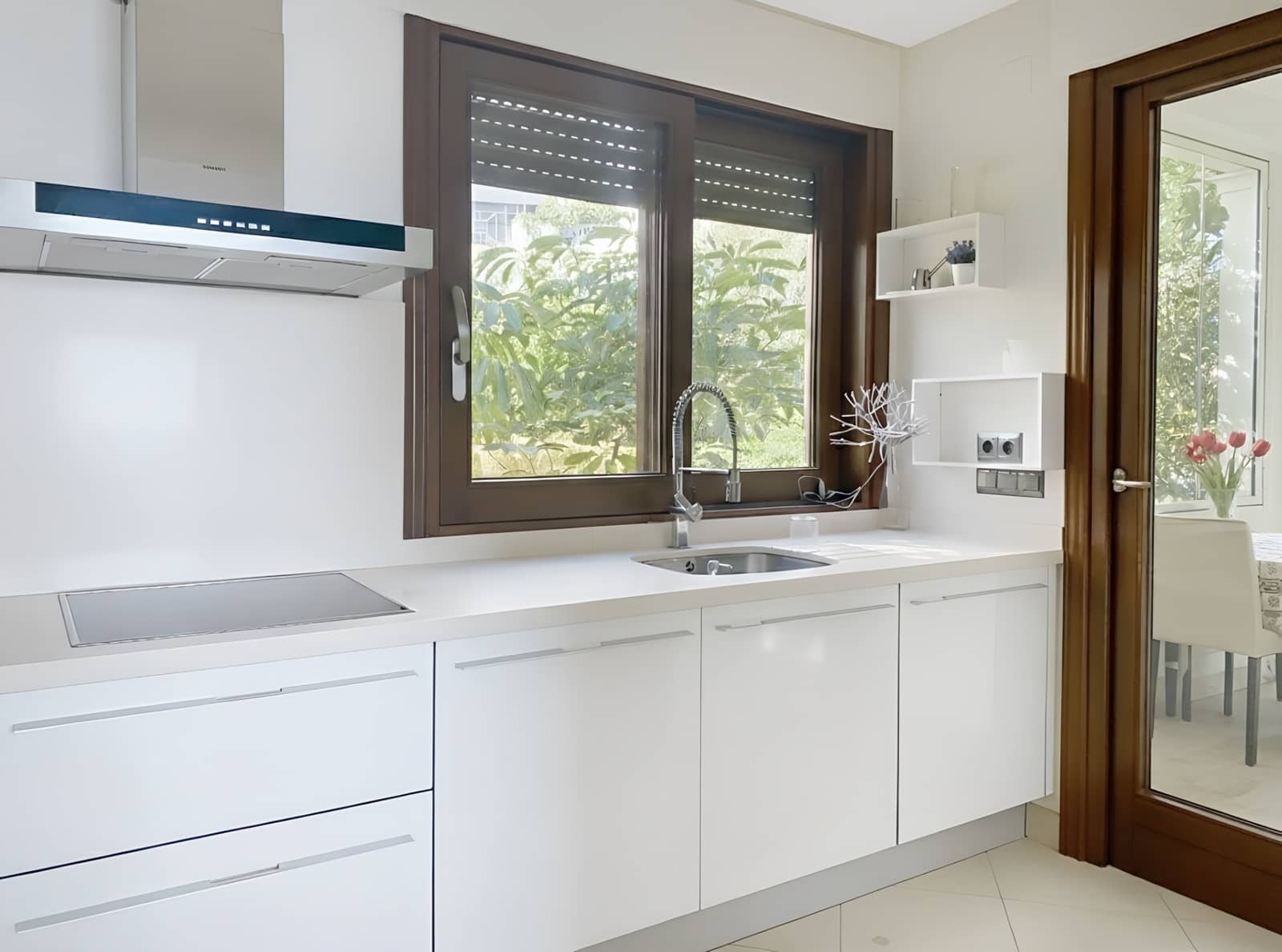 2 sypialnia Apartament na sprzedaż w Estepona z basenem garażem - 1 300 000 € (Ref: 9527421)