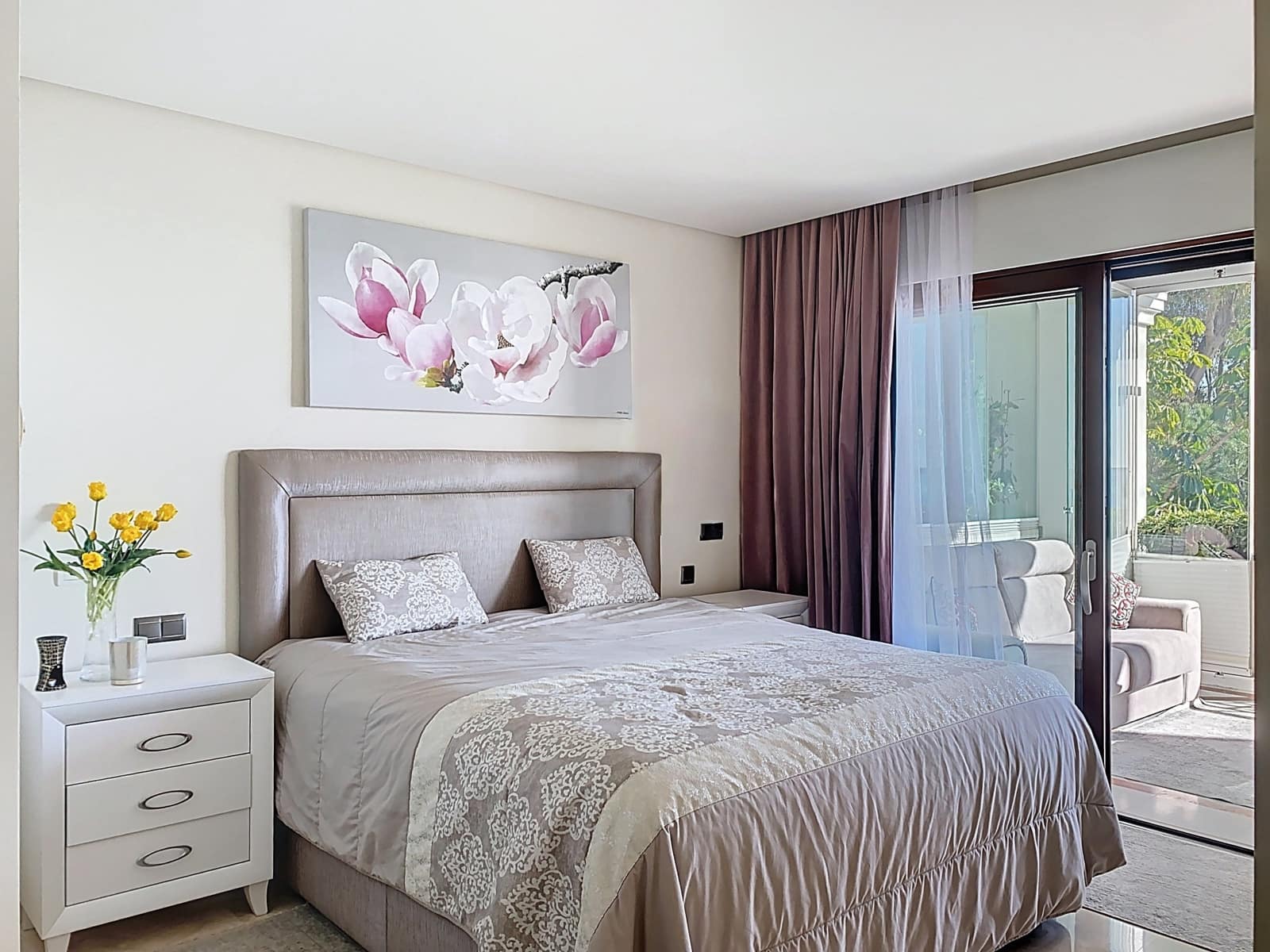 2 sypialnia Apartament na sprzedaż w Estepona z basenem garażem - 1 300 000 € (Ref: 9527421)