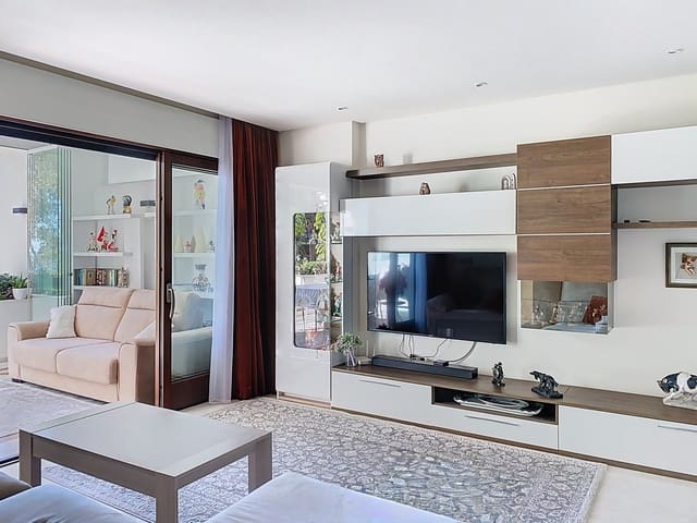 2 sypialnia Apartament na sprzedaż w Seghers, Estepona z basenem garażem - 1 300 000 € (Ref: 9527421)