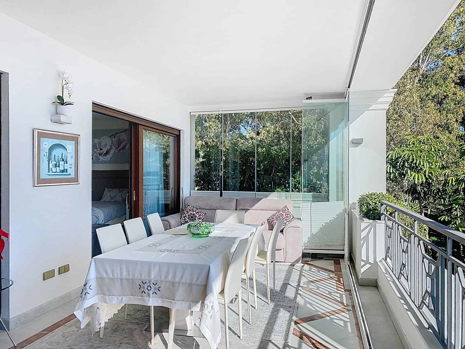 2 sypialnia Apartament na sprzedaż w Estepona z basenem garażem - 1 300 000 € (Ref: 9527421)