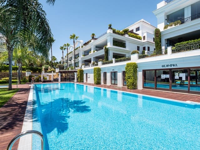2 sypialnia Apartament na sprzedaż w Seghers, Estepona z basenem garażem - 1 300 000 € (Ref: 9527421)