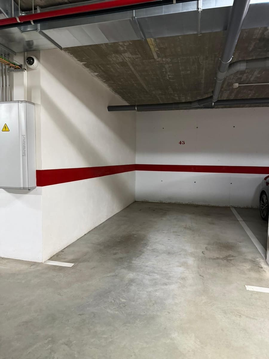 Apartamento de 2 habitaciones en Atalaya-Isdabe en venta con piscina garaje - 585.000 € (Ref: 9530930)