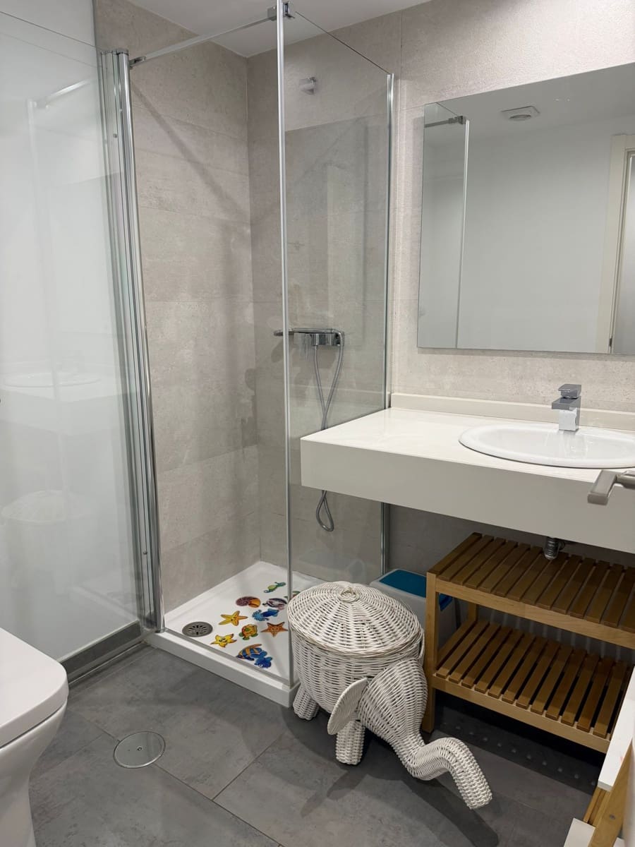 Apartamento de 2 habitaciones en Atalaya-Isdabe en venta con piscina garaje - 585.000 € (Ref: 9530930)