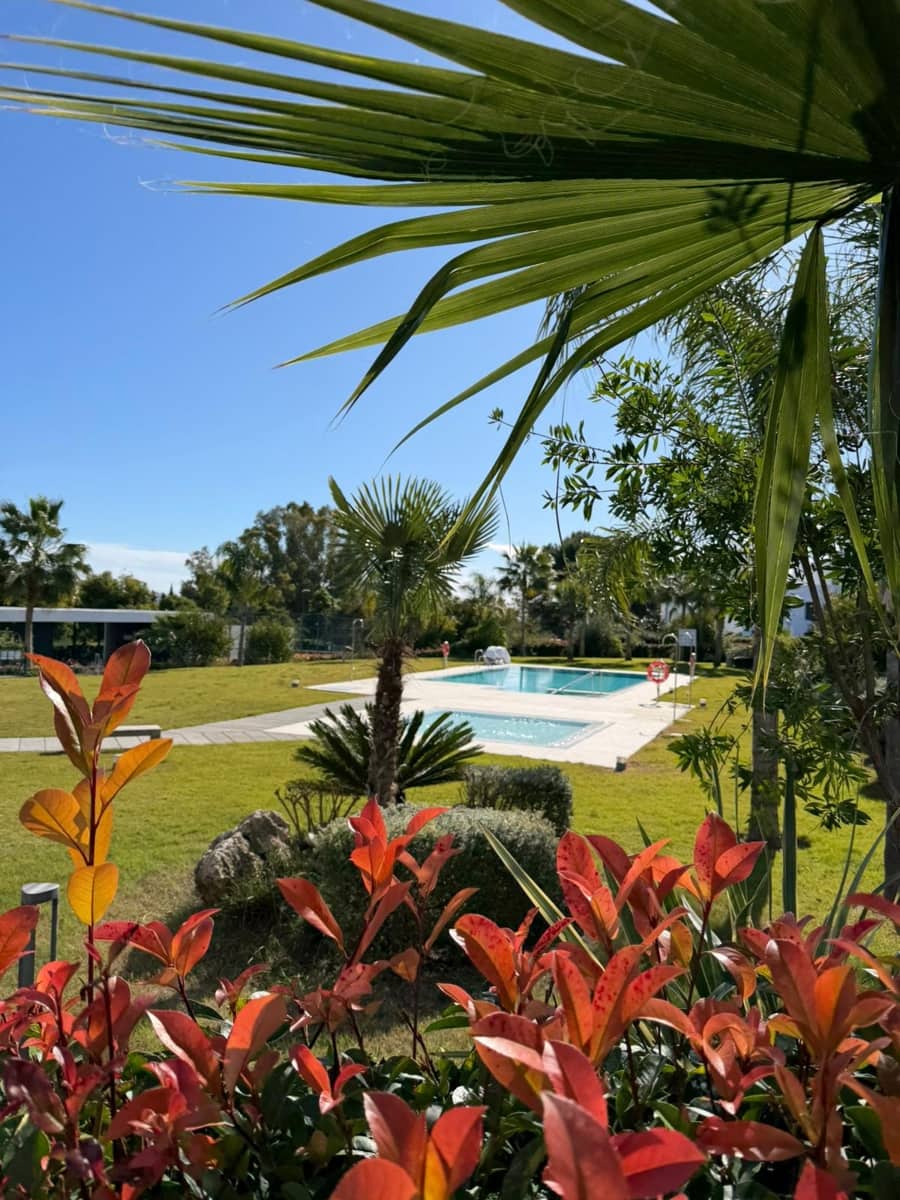 Apartamento de 2 habitaciones en Atalaya-Isdabe en venta con piscina garaje - 585.000 € (Ref: 9530930)