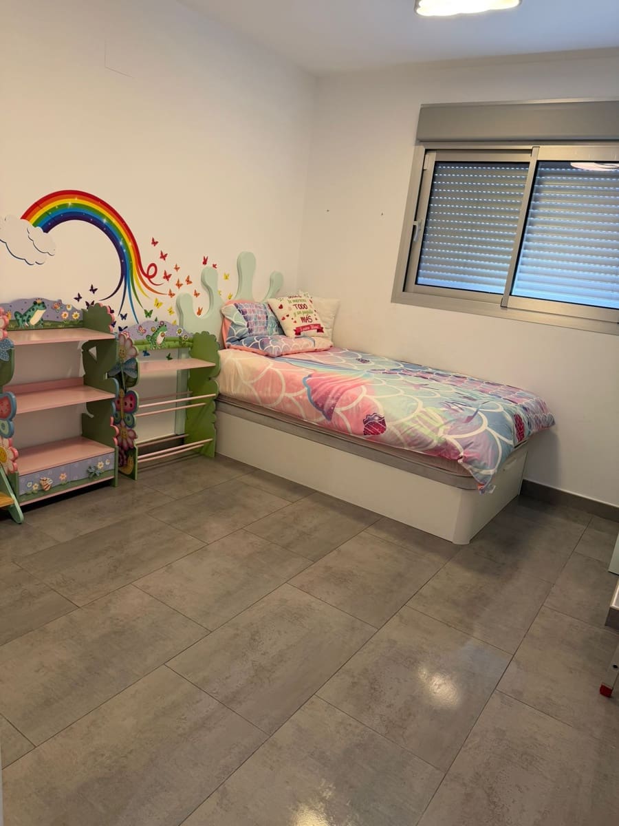 Apartamento de 2 habitaciones en Atalaya-Isdabe en venta con piscina garaje - 585.000 € (Ref: 9530930)