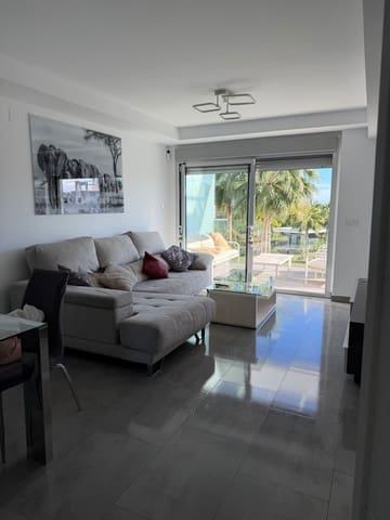 Apartamento de 2 habitaciones en Atalaya-Isdabe, Estepona en venta con piscina garaje - 585.000 € (Ref: 9530930)