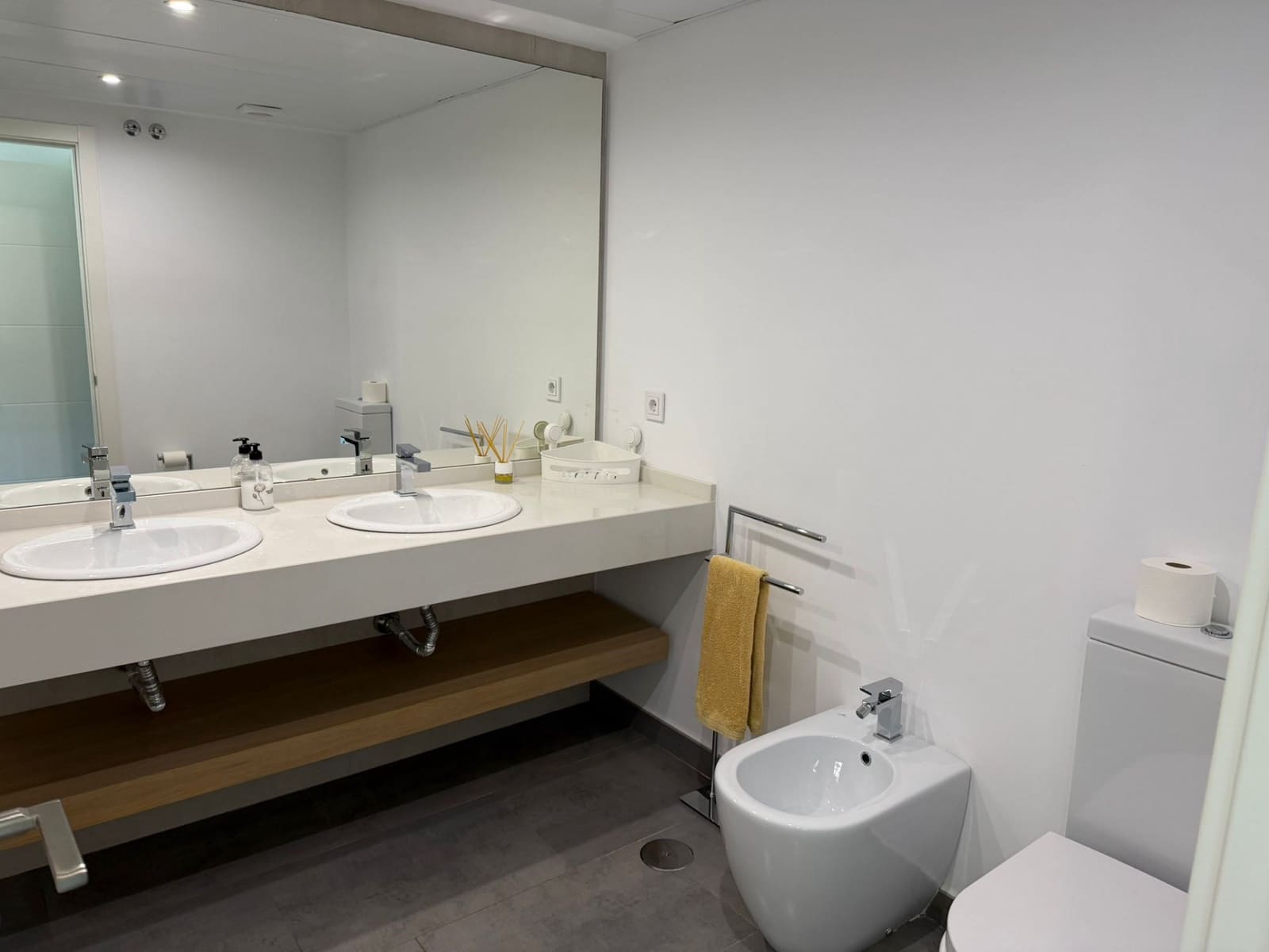 Apartamento de 2 habitaciones en Atalaya-Isdabe en venta con piscina garaje - 585.000 € (Ref: 9530930)