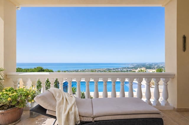 6 sypialnia Finka/Dom wiejski na sprzedaż w Estepona z basenem garażem - 1 395 000 € (Ref: 9530931)