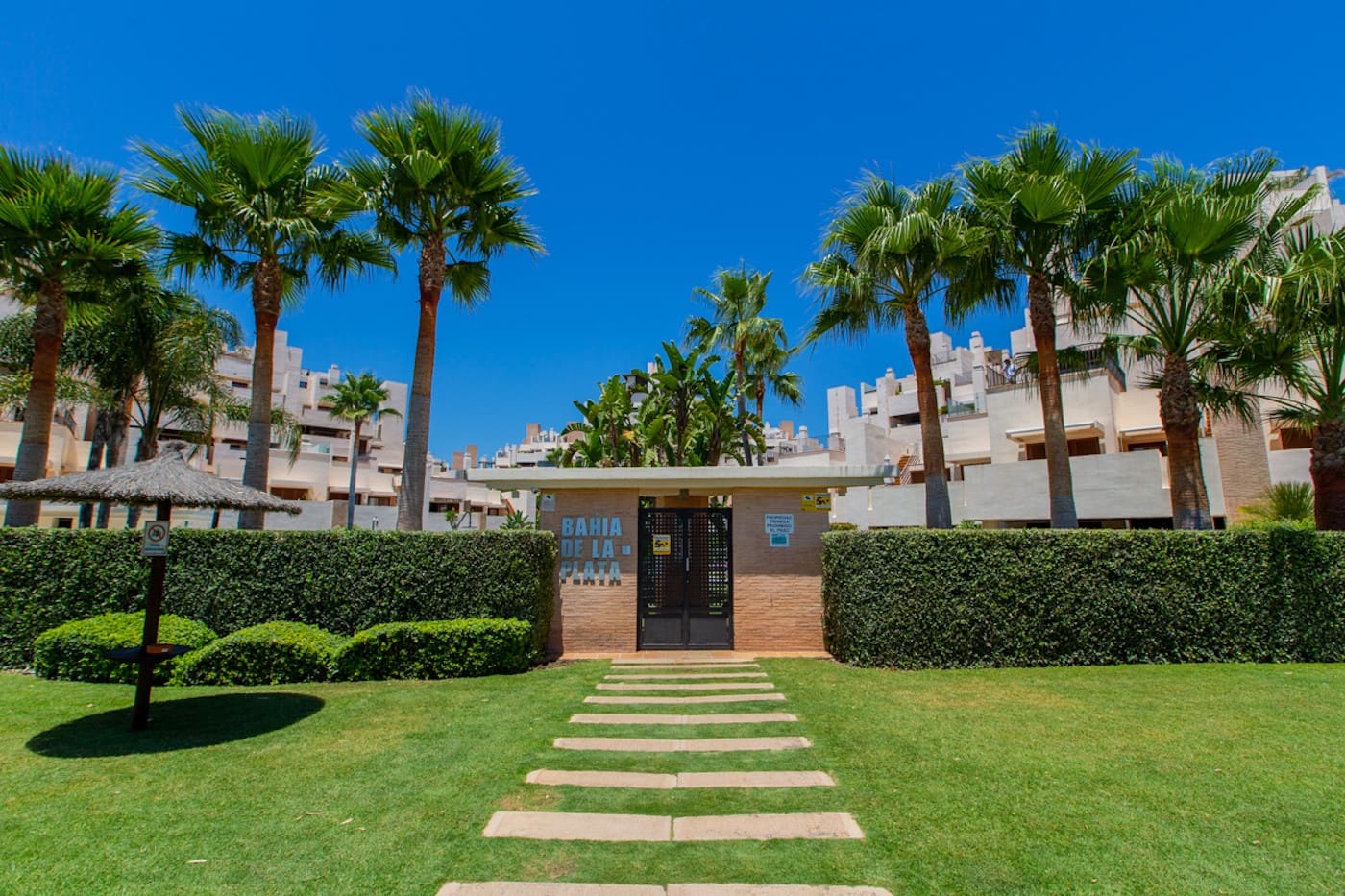 2 sovrum Takvåning till salu i Estepona med pool garage - 630 000 € (Ref: 9535666)