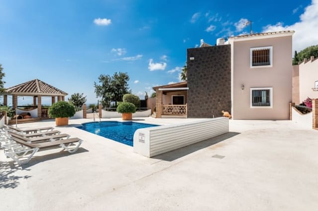 6 camera da letto Finca/Casa di Campagna in vendita in Estepona con piscina garage - 1.095.000 € (Rif: 9547805)