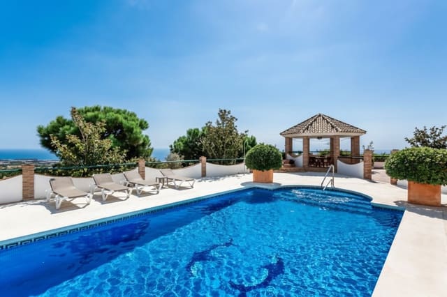 6 camera da letto Finca/Casa di Campagna in vendita in Estepona con piscina garage - 1.095.000 € (Rif: 9547805)