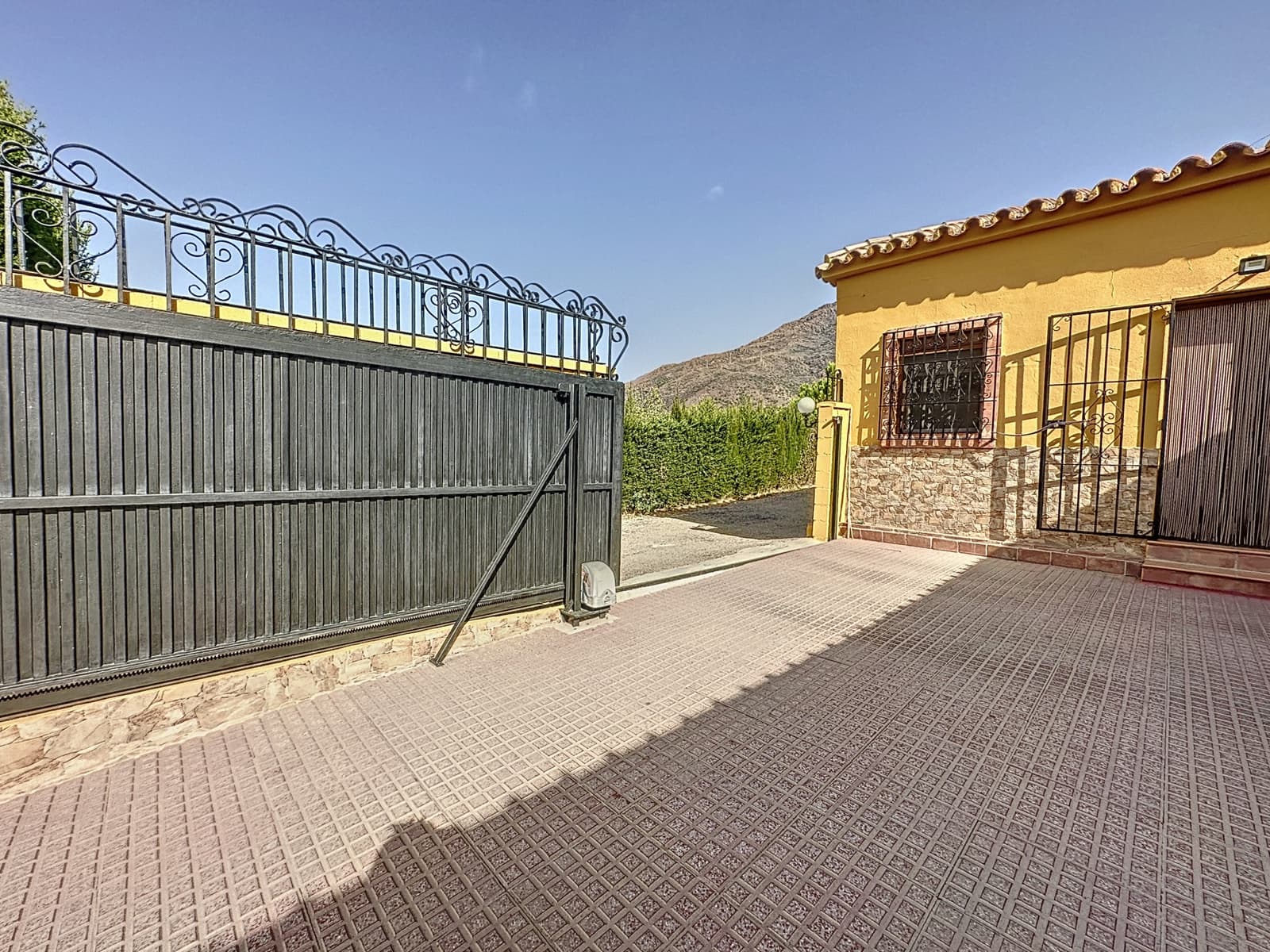 2 quarto Quinta/Casa Rural para venda em Estepona com piscina garagem - 749 000 € (Ref: 9561563)