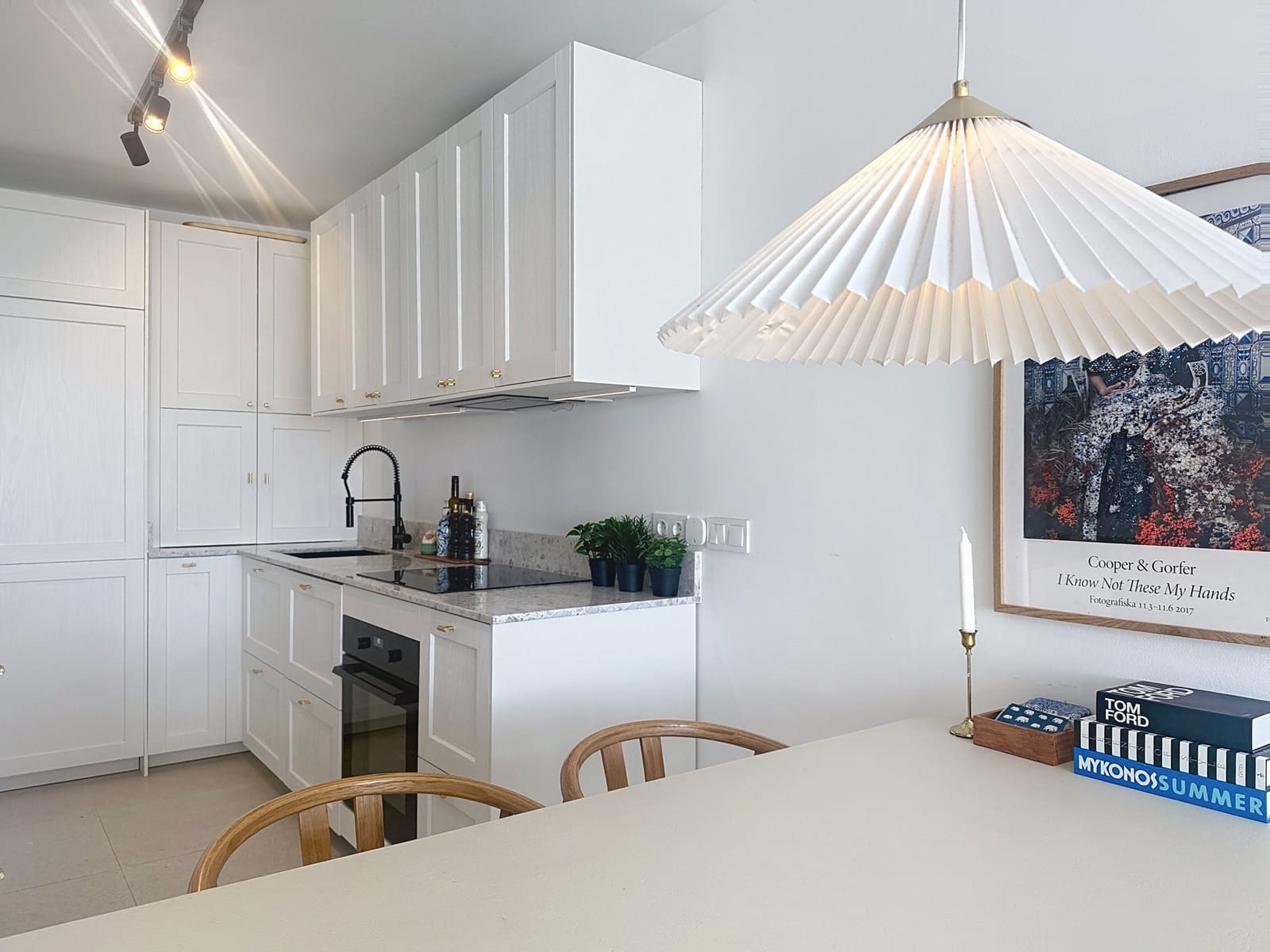 3 makuuhuone Omakotitalo myytävänä paikassa Estepona mukana 
autotalli - 469 000 € (Ref: 9564936)