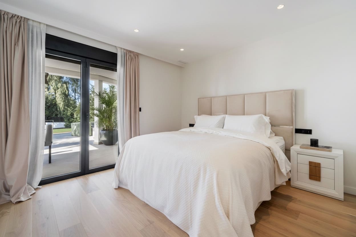 5 Zimmer Villa zu verkaufen in Marbella mit Pool - 4.790.000 € (Ref: 9582509)