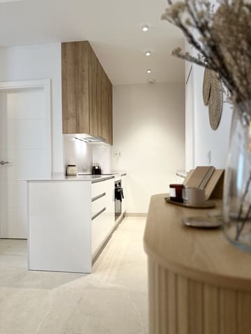 2 makuuhuone Huoneisto myytävänä paikassa Centro, Estepona mukana uima-altaan 
autotalli - 535 000 € (Ref: 9590968)