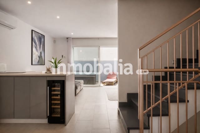 3 slaapkamer Huis te koop in Centro, Estepona met garage - € 599.000 (Ref: 9604835)