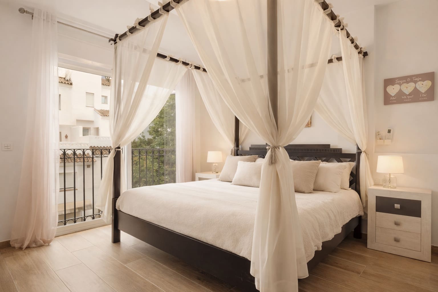 3 makuuhuone Omakotitalo myytävänä paikassa Estepona mukana 
autotalli - 599 000 € (Ref: 9604835)