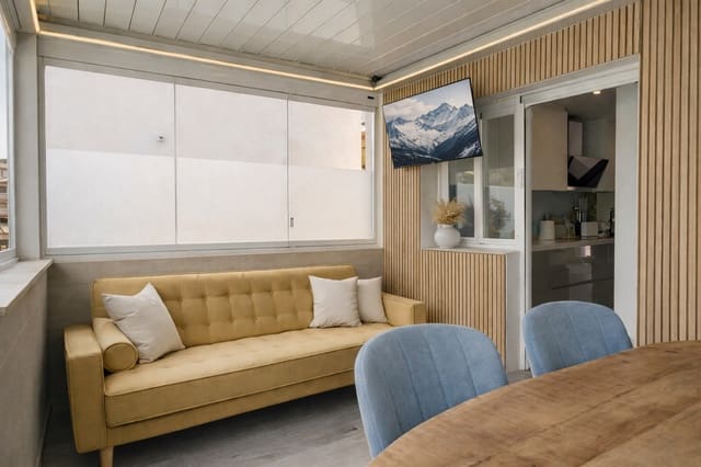 3 slaapkamer Huis te koop in Centro, Estepona met garage - € 599.000 (Ref: 9604835)