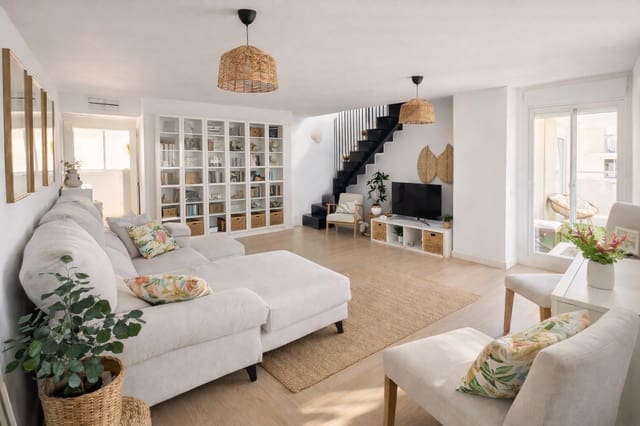 3 quarto Penthouse para venda em Centro, Estepona com piscina garagem - 759 000 € (Ref: 9607931)