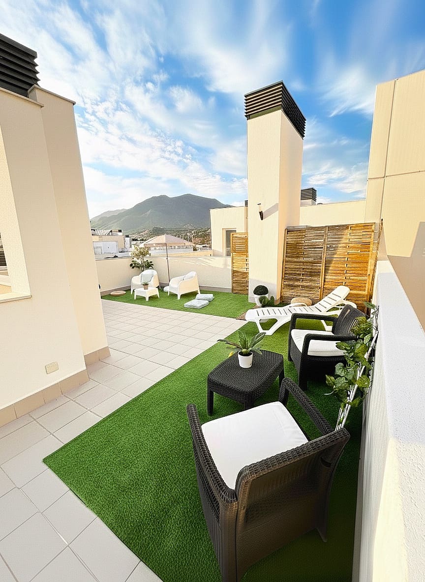 3 bedroom Penthouse for sale in Estepona with pool garage - € 759,000 (Ref: 9607931)