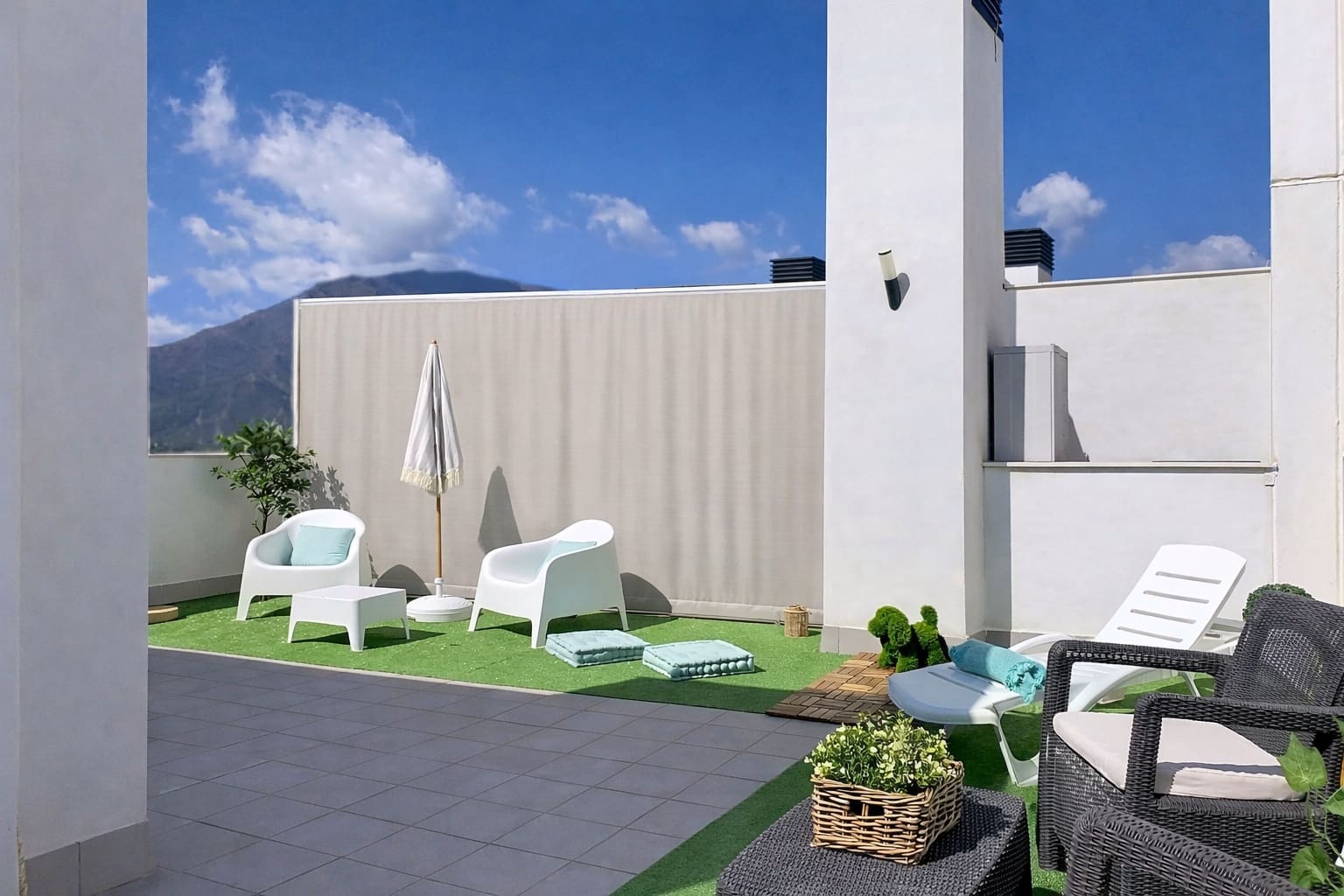 3 Zimmer Penthouse zu verkaufen in Estepona mit Pool Garage - 729.000 € (Ref: 9607931)