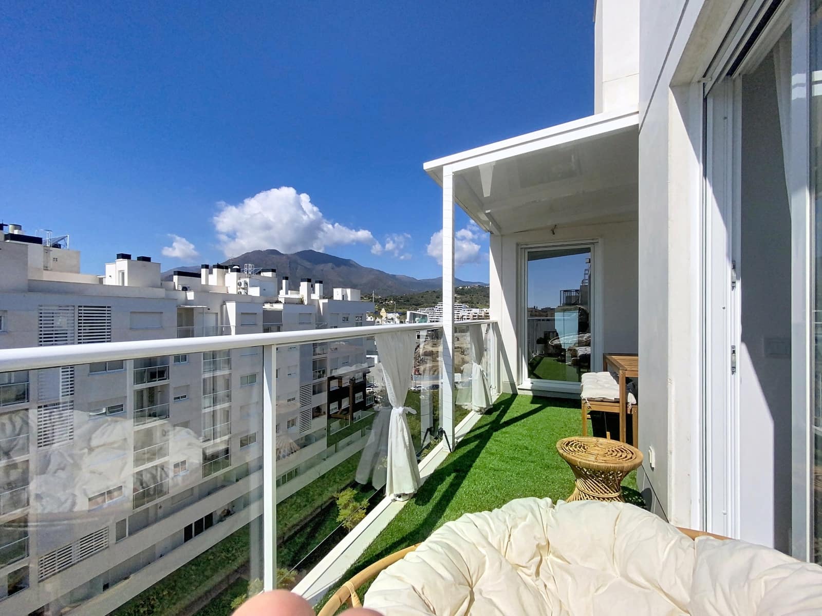 3 Zimmer Penthouse zu verkaufen in Estepona mit Pool Garage - 729.000 € (Ref: 9607931)