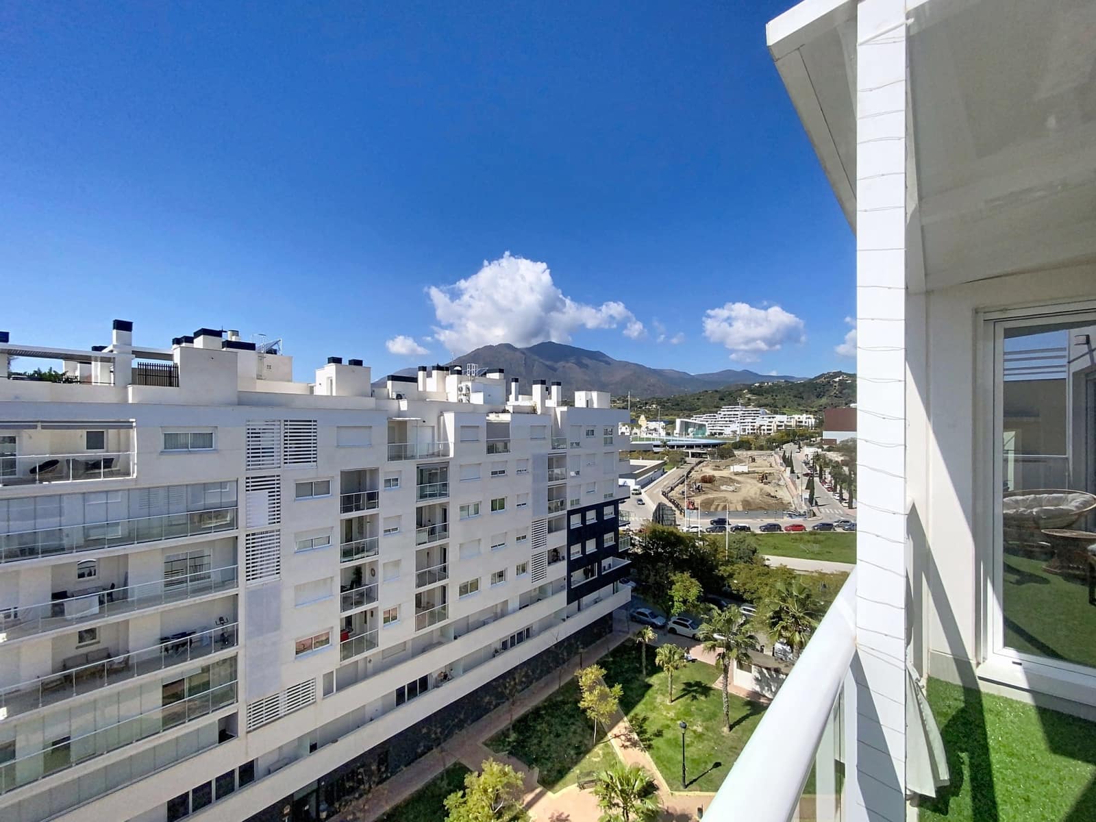 3 Zimmer Penthouse zu verkaufen in Estepona mit Pool Garage - 729.000 € (Ref: 9607931)