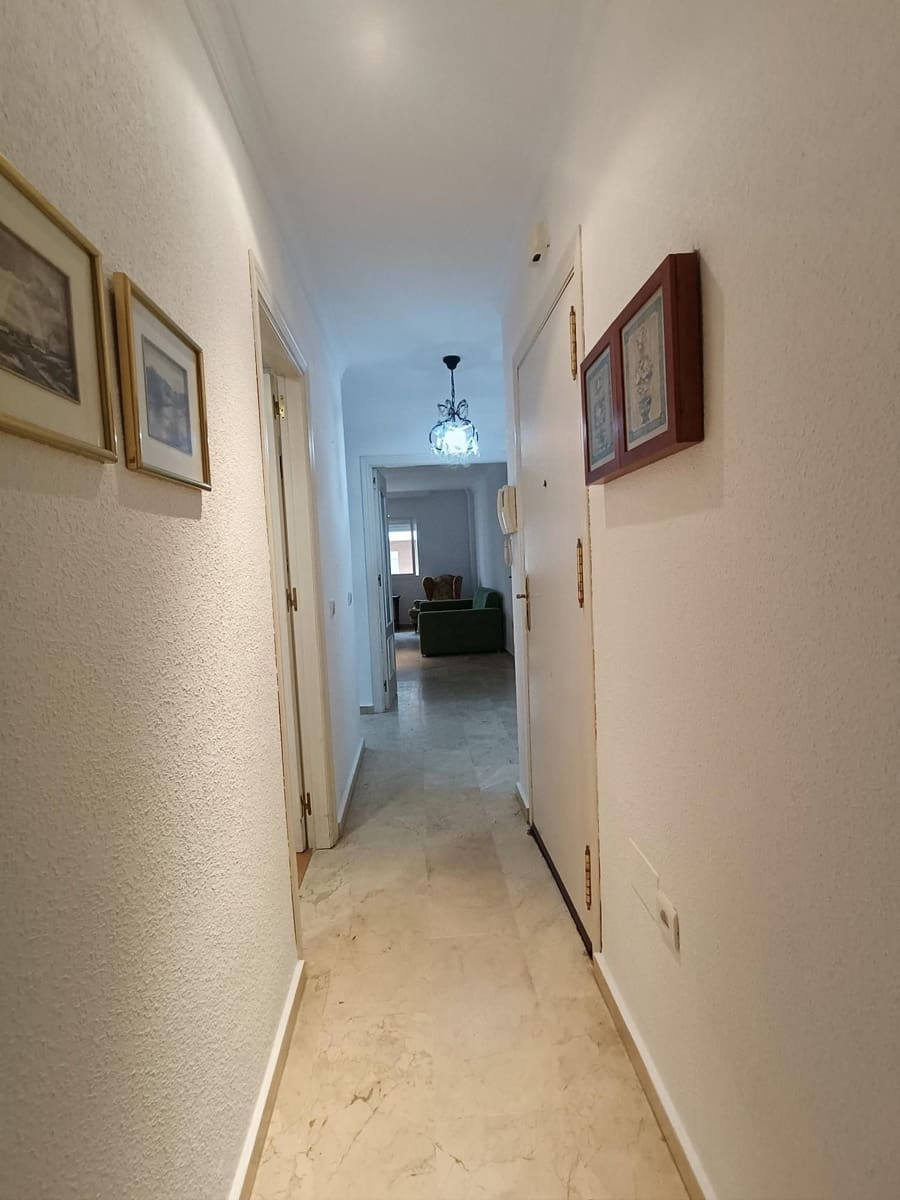 2 soveværelse Lejlighed til salg i Estepona - € 309.990 (Ref: 9611293)