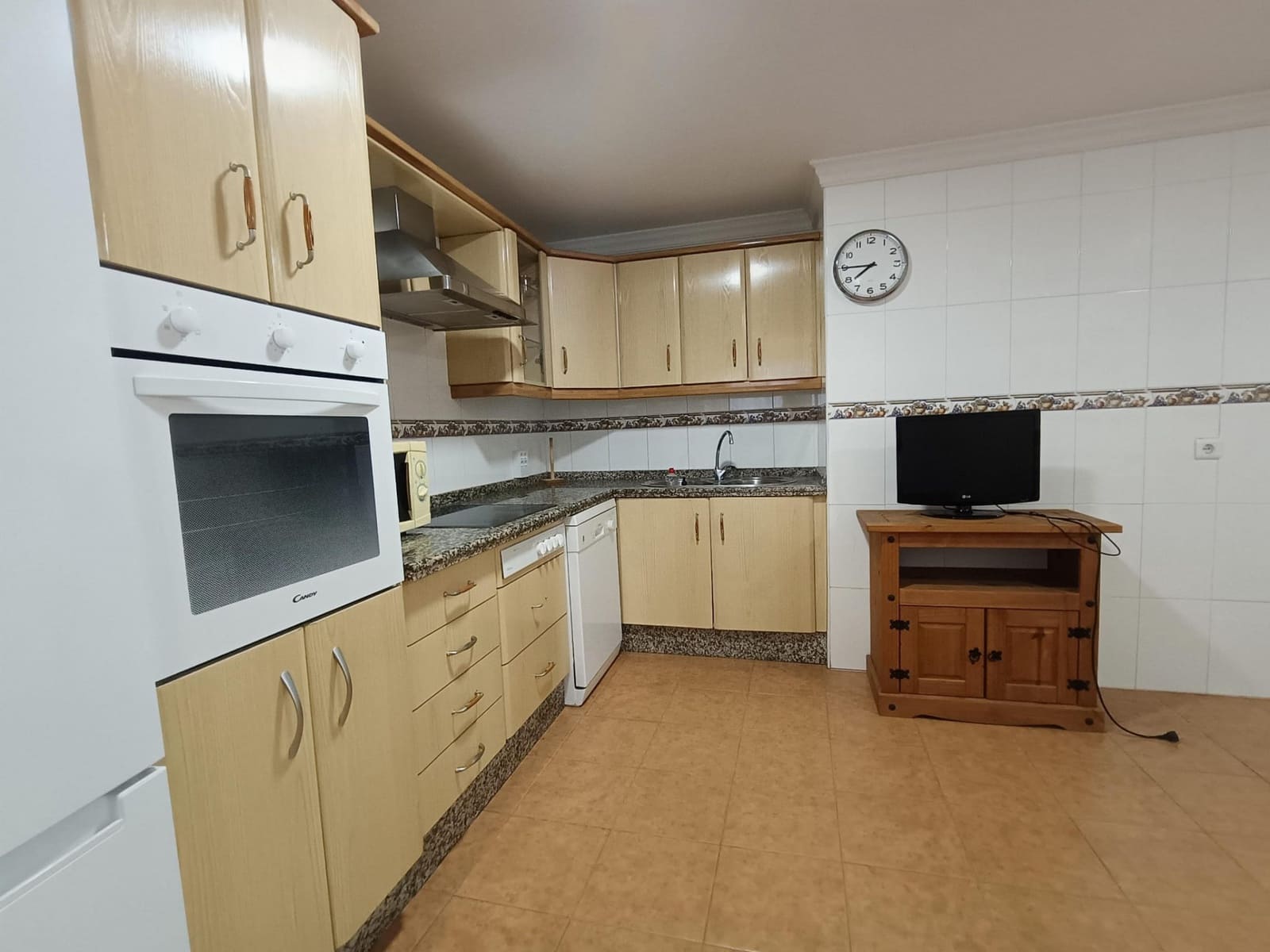 2 soveværelse Lejlighed til salg i Estepona - € 309.990 (Ref: 9611293)