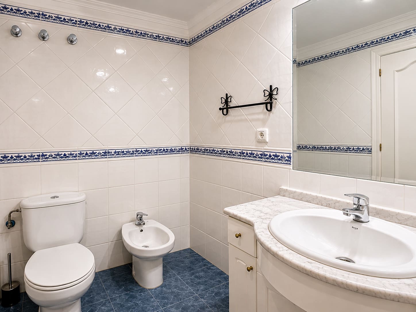 2 sovrum Lägenhet till salu i Estepona - 309 990 € (Ref: 9611293)