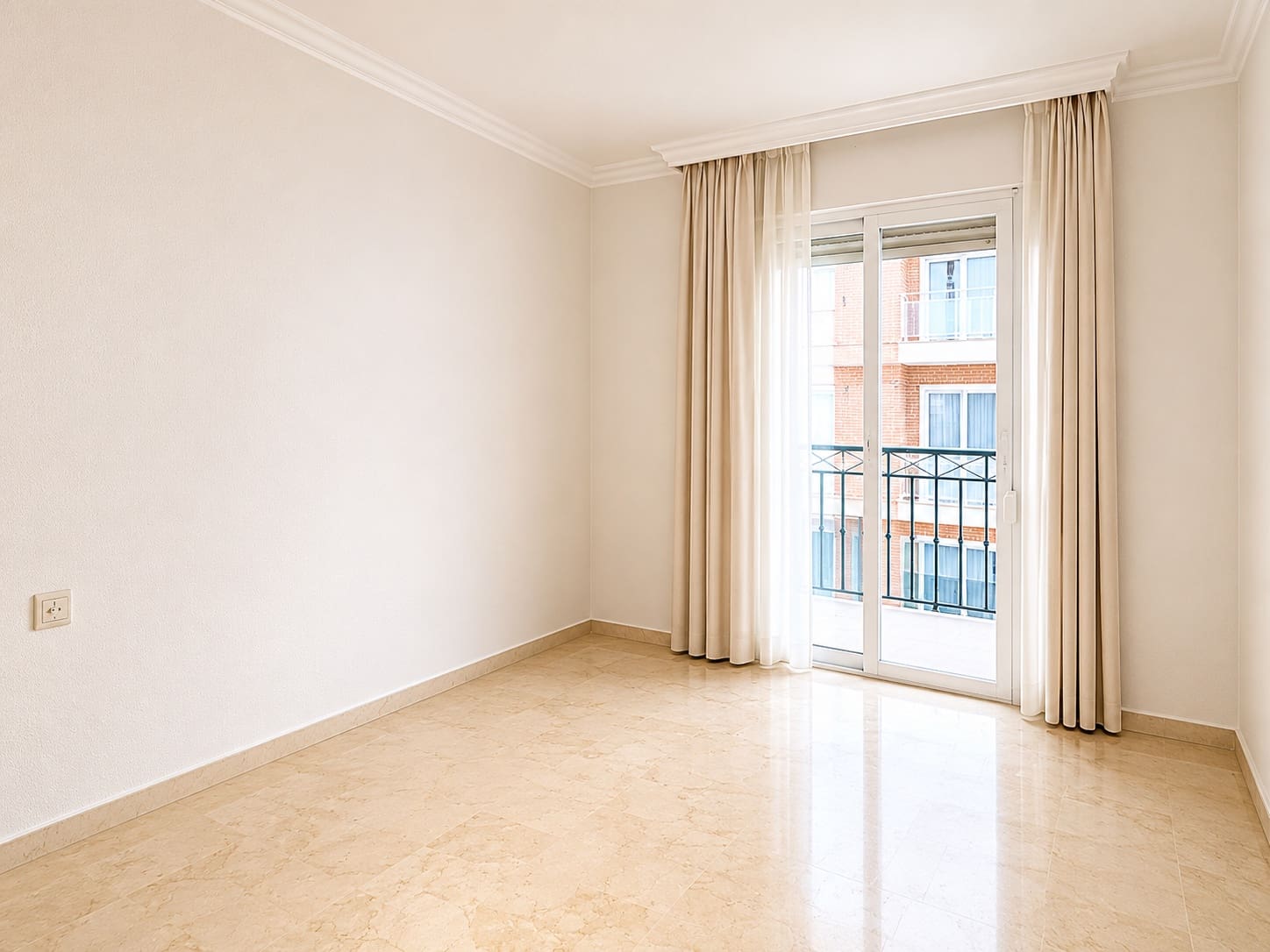 2 sovrum Lägenhet till salu i Estepona - 309 990 € (Ref: 9611293)