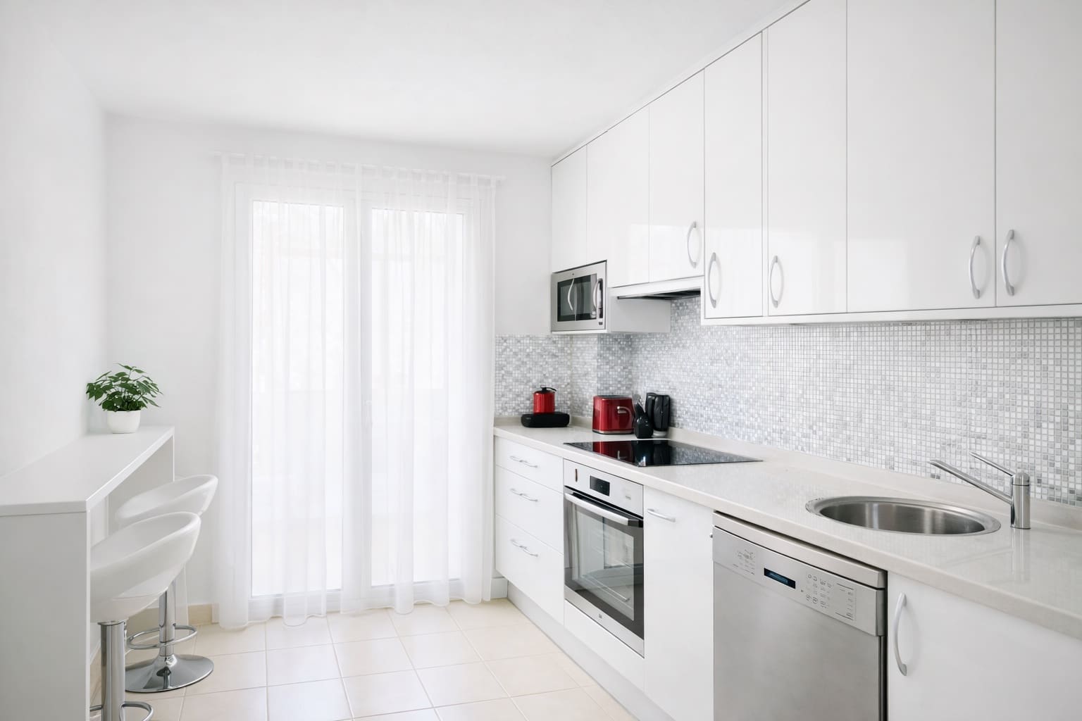 2 soveværelse Lejlighed til salg i New Golden Mile med swimmingpool garage - € 820.000 (Ref: 9611295)