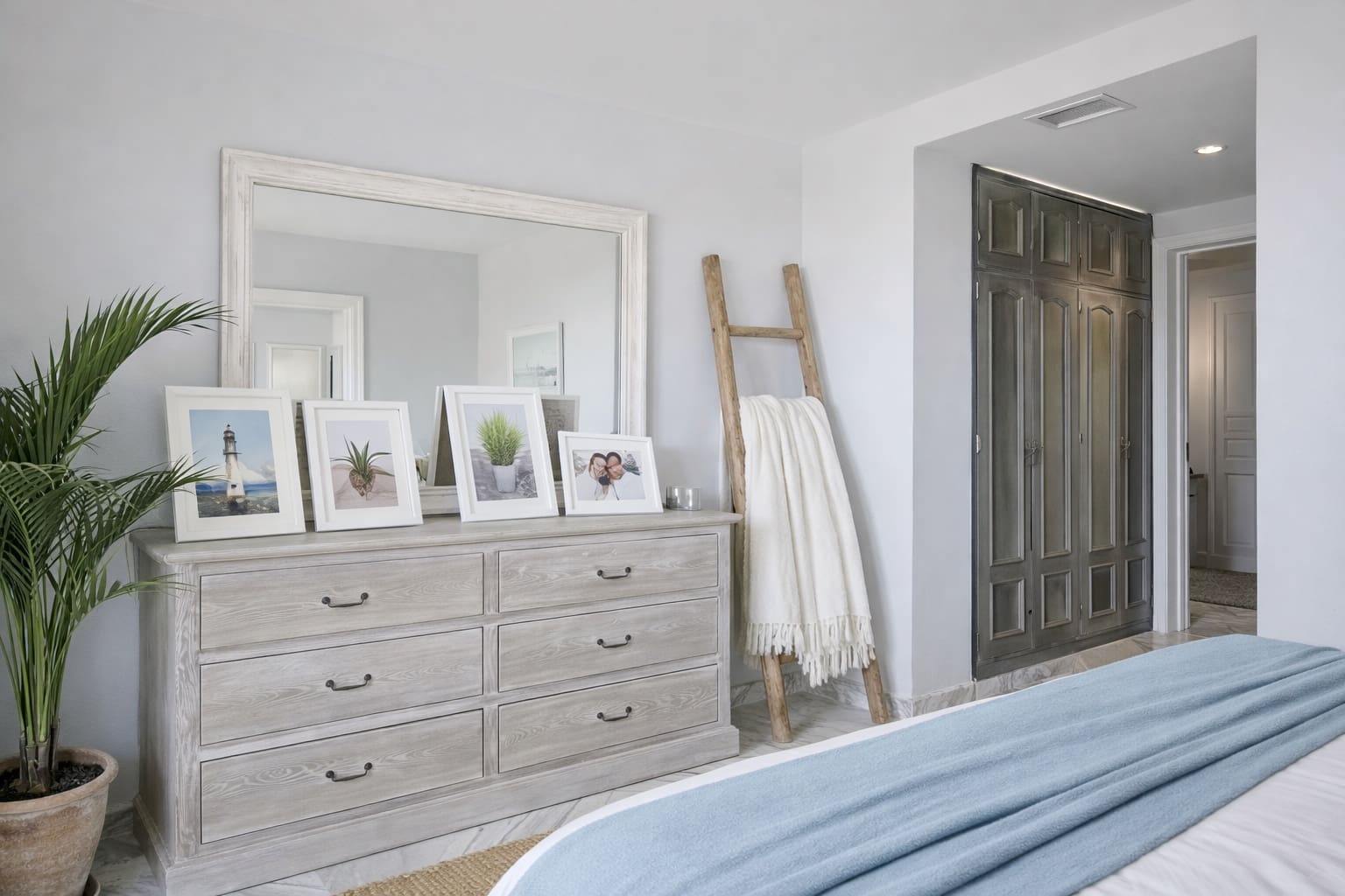 2 soveværelse Lejlighed til salg i New Golden Mile med swimmingpool garage - € 820.000 (Ref: 9611295)