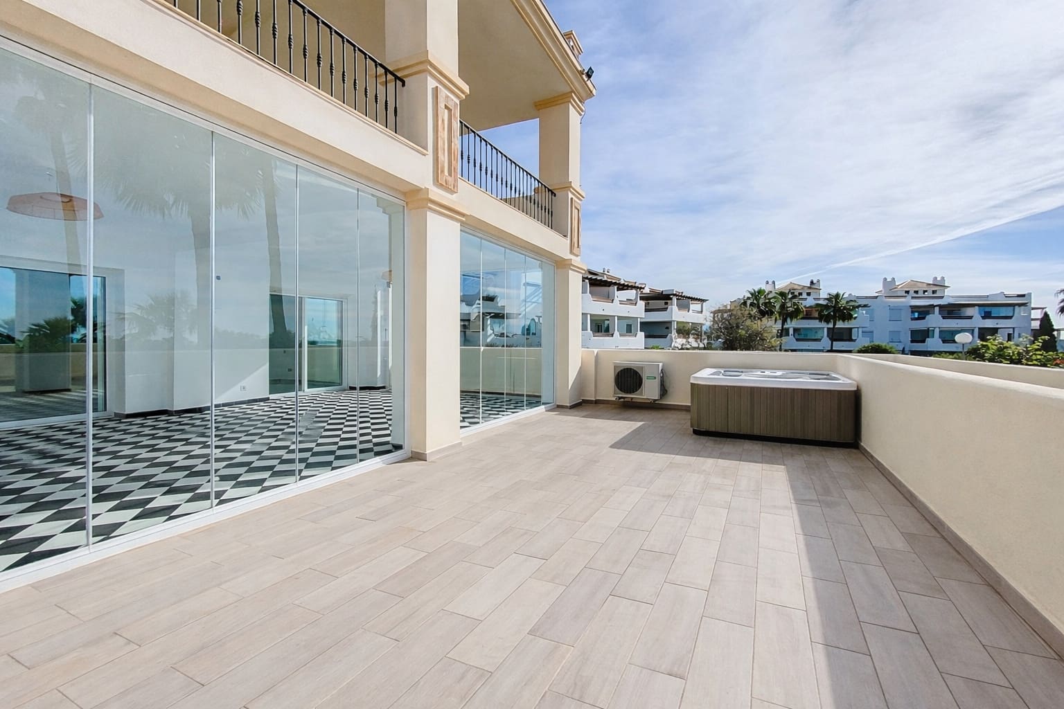 2 bedroom Apartment for sale in New Golden Mile with pool garage - € 694,000 (Ref: 9611295)