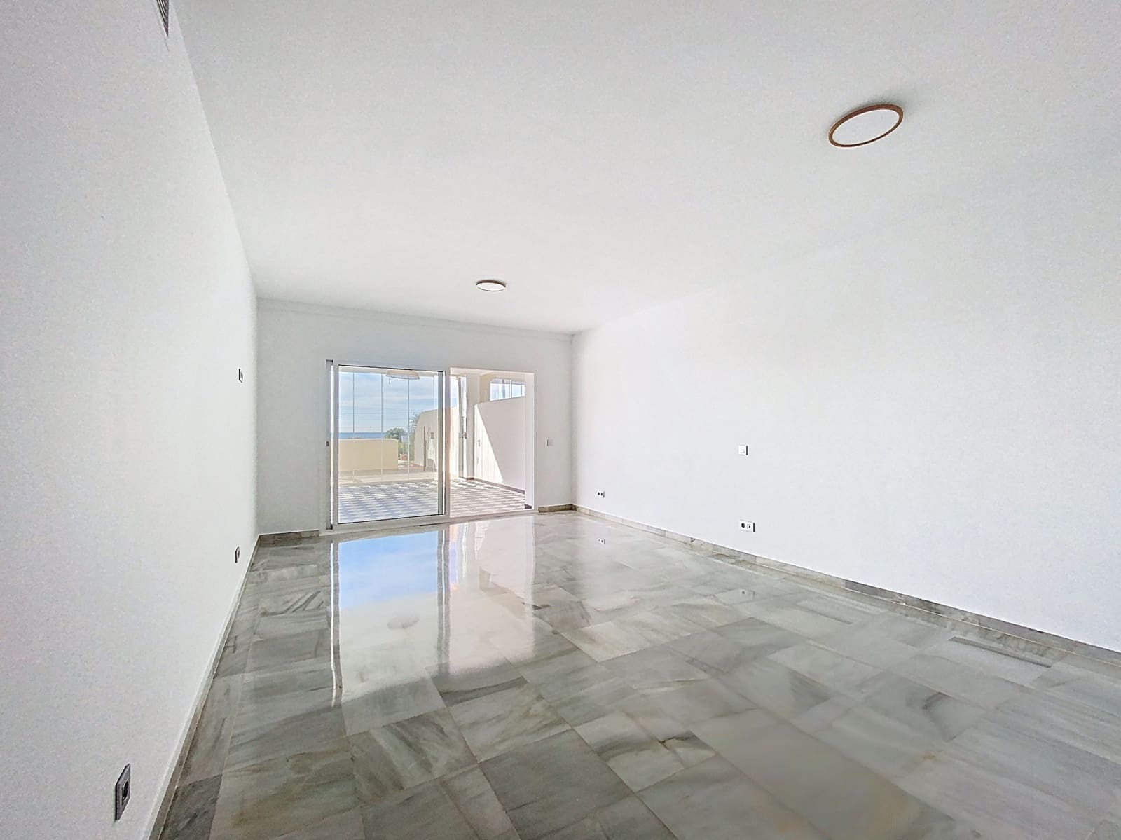 2 bedroom Apartment for sale in New Golden Mile with pool garage - € 694,000 (Ref: 9611295)