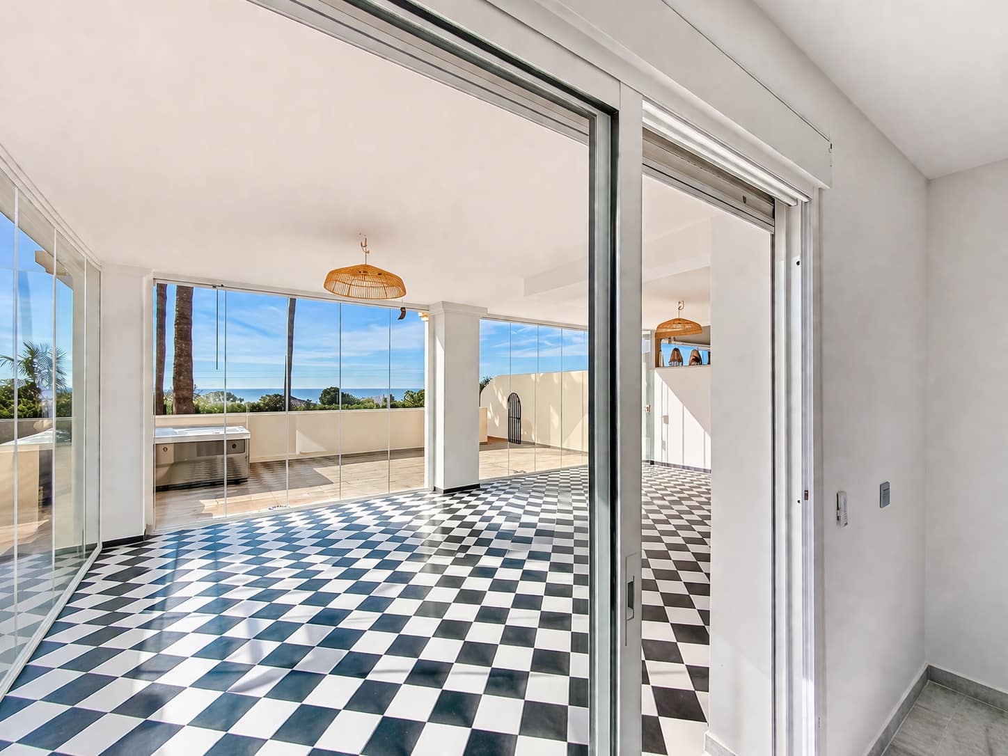 2 bedroom Apartment for sale in New Golden Mile with pool garage - € 694,000 (Ref: 9611295)