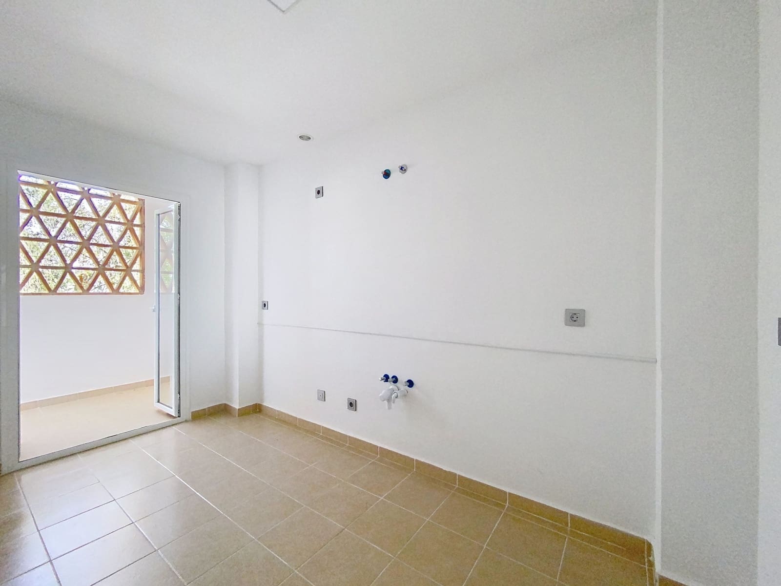 2 bedroom Apartment for sale in New Golden Mile with pool garage - € 694,000 (Ref: 9611295)