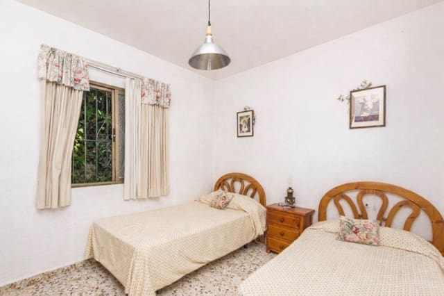 3 sovrum Finca/Hus på landet till salu i Estepona - 499 000 € (Ref: 9615344)