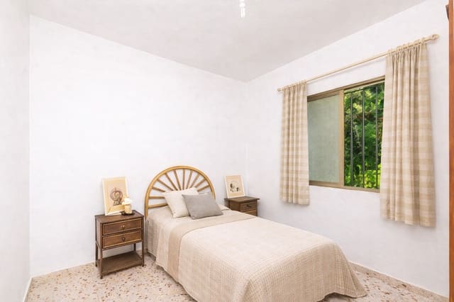 3 sovrum Finca/Hus på landet till salu i Estepona - 499 000 € (Ref: 9615344)