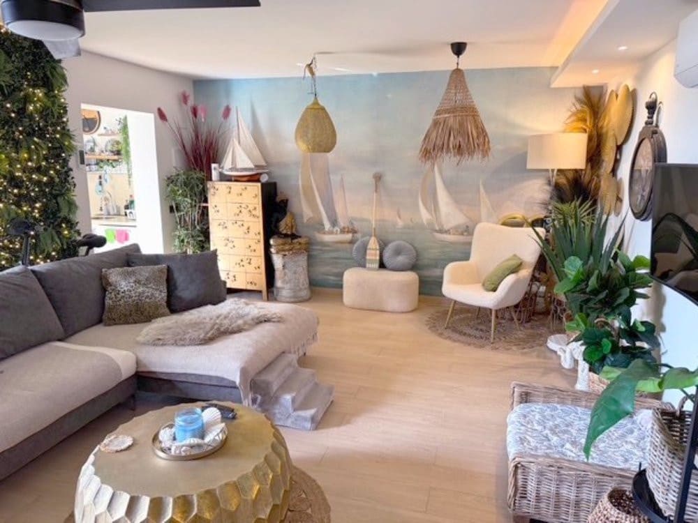 3 bedroom Townhouse for sale in Estepona with garage - € 849,000 (Ref: 9625465)