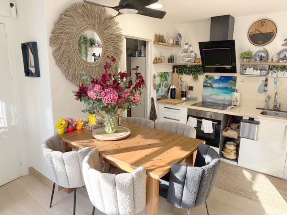 3 bedroom Townhouse for sale in Estepona with garage - € 849,000 (Ref: 9625465)