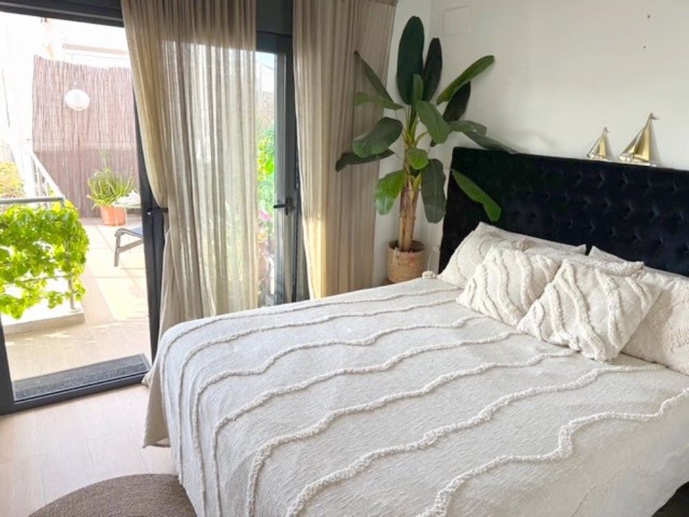 3 bedroom Townhouse for sale in Estepona with garage - € 849,000 (Ref: 9625465)