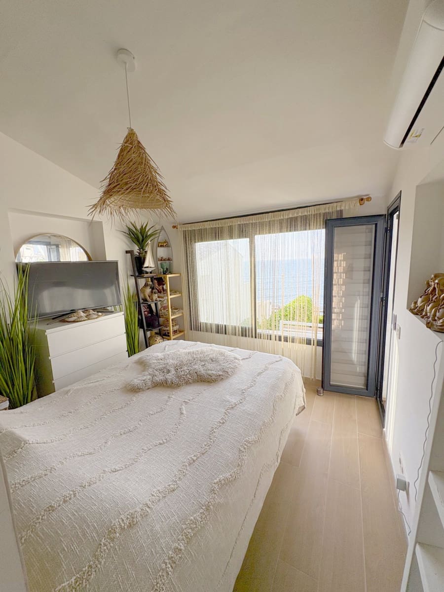 3 bedroom Townhouse for sale in Estepona with garage - € 849,000 (Ref: 9625465)