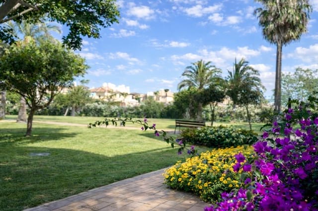 2 soveværelse Lejlighed til salg i Casares med swimmingpool garage - € 265.000 (Ref: 9629886)