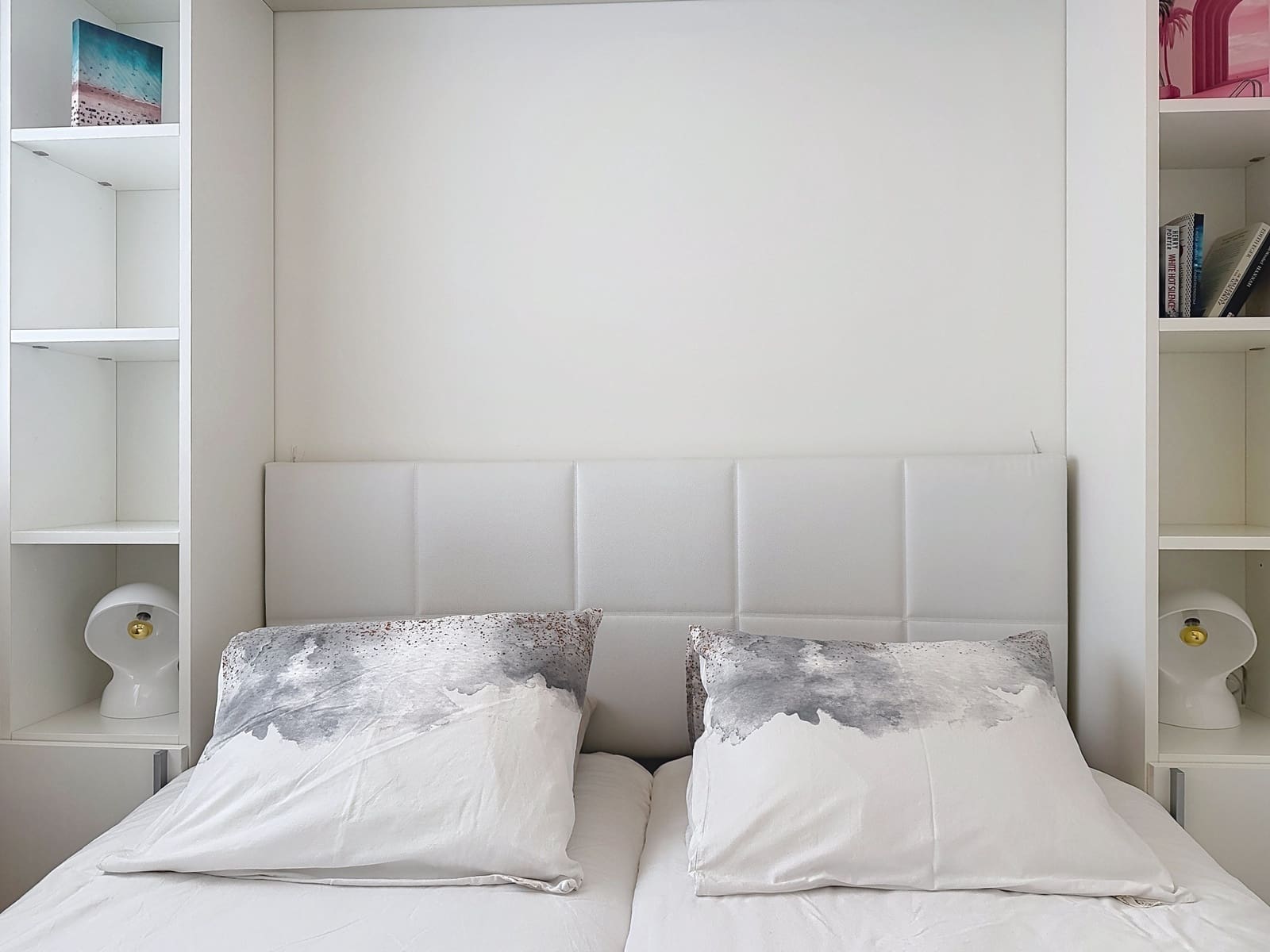 Ático de 2 habitaciones en Estepona en venta con piscina garaje - 595.000 € (Ref: 9647935)