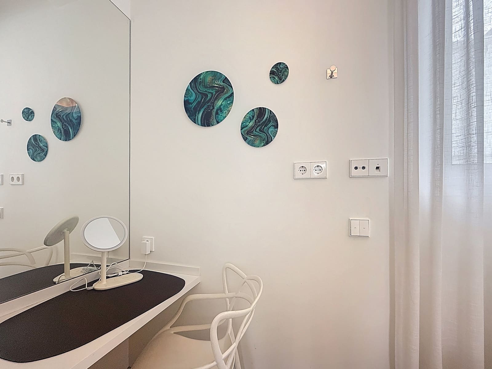 Ático de 2 habitaciones en Estepona en venta con piscina garaje - 595.000 € (Ref: 9647935)